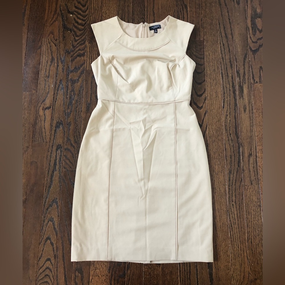 The Limited Women’s 2 Petite Beige/Tan Sleeveless Sheath Business Dress - EUC!